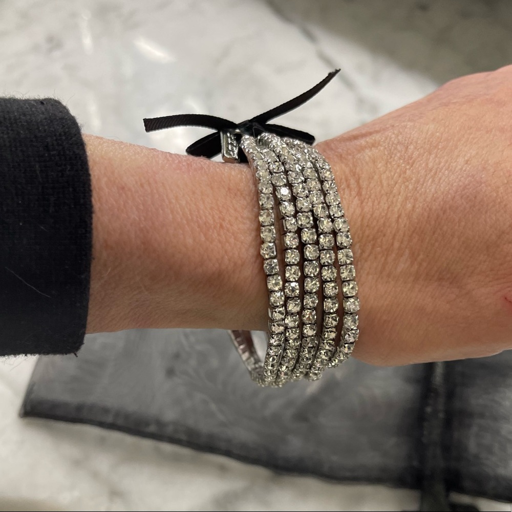 NWOT*WHITE HOUSE BLACK MARKET 5 Clr Rhinestone Stretch Bracelets Hematite Finish - Picture 4 of 8